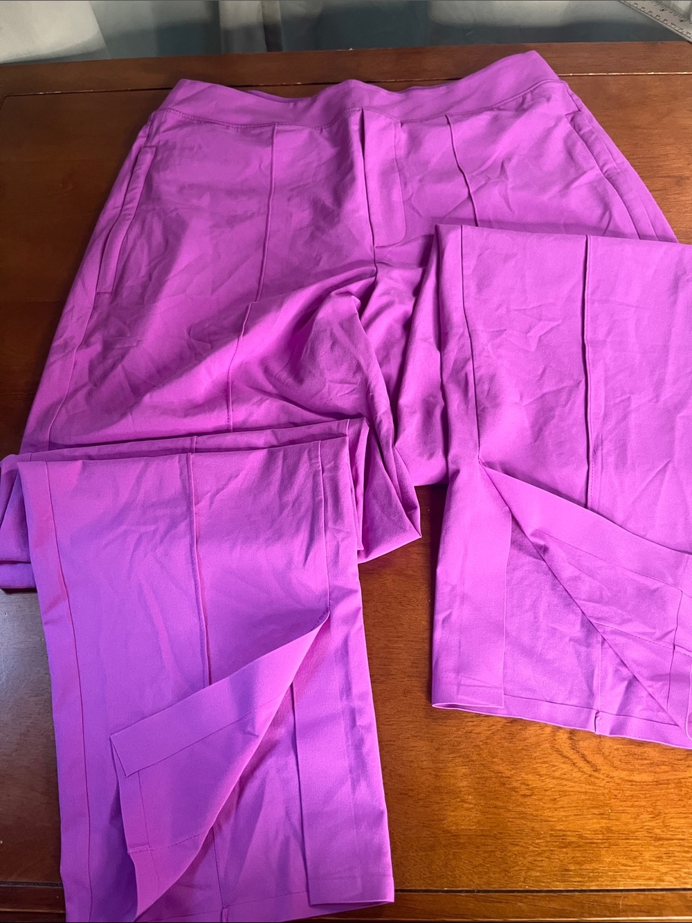 Athleta Brooklyn Heights Vienna Slim Pant in a bright Jazzy PurpleSize 4
